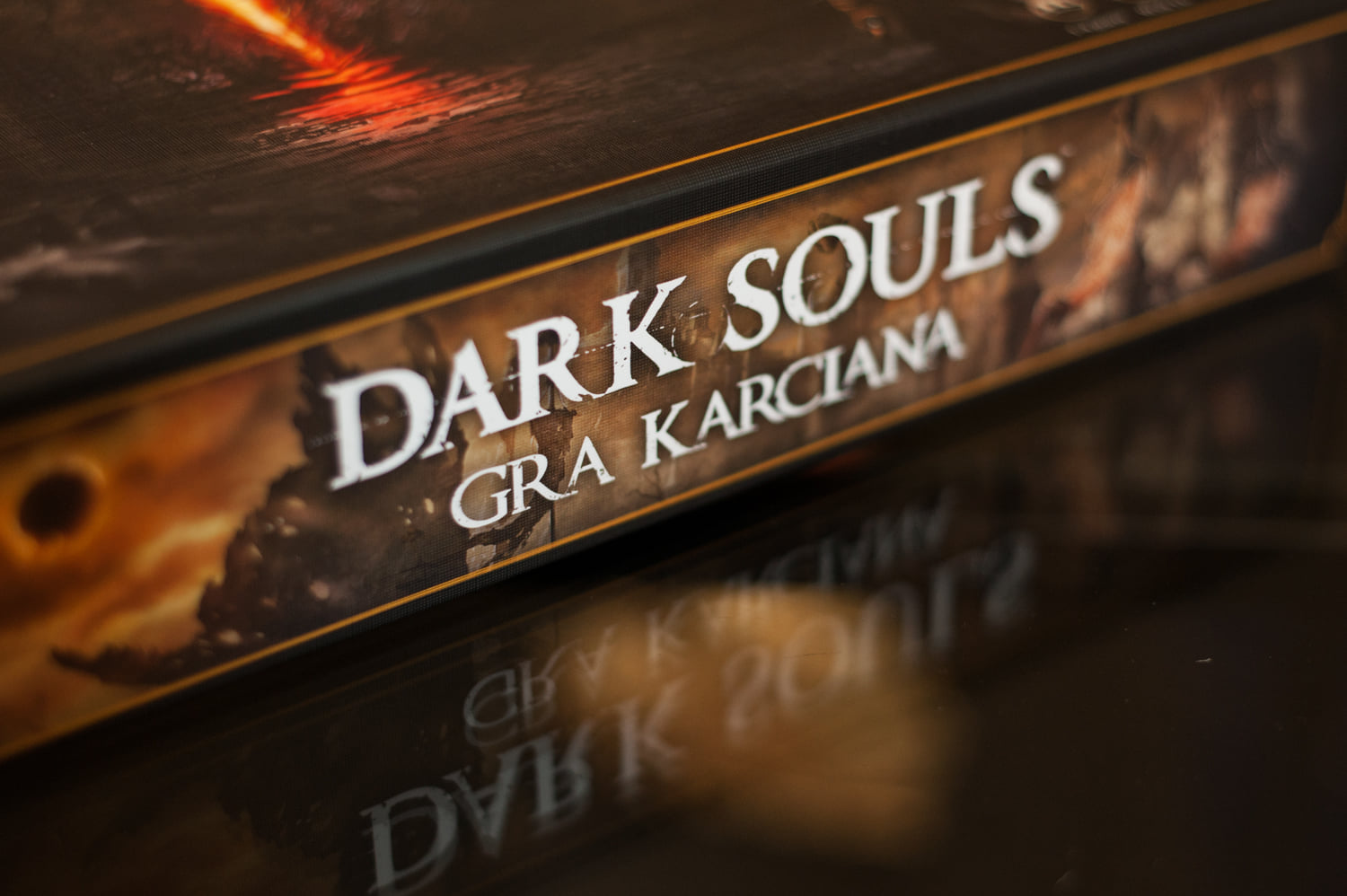 Read more about the article „Dark Souls” – recenzja gry karcianej. Powstań nierozpalony!