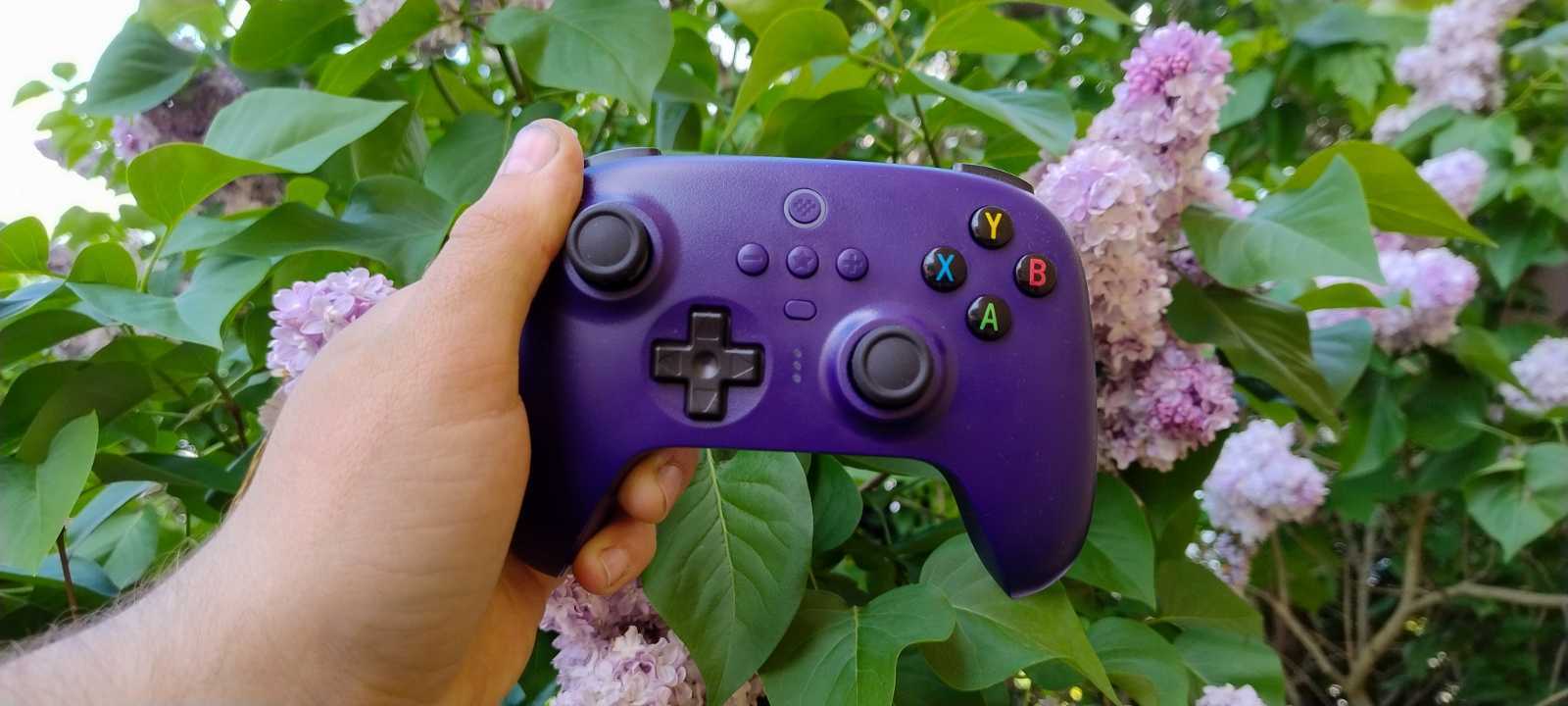 8bitDO Ultimate 2.4GHz — recenzja pada — król wśród padów po raz drugi?
