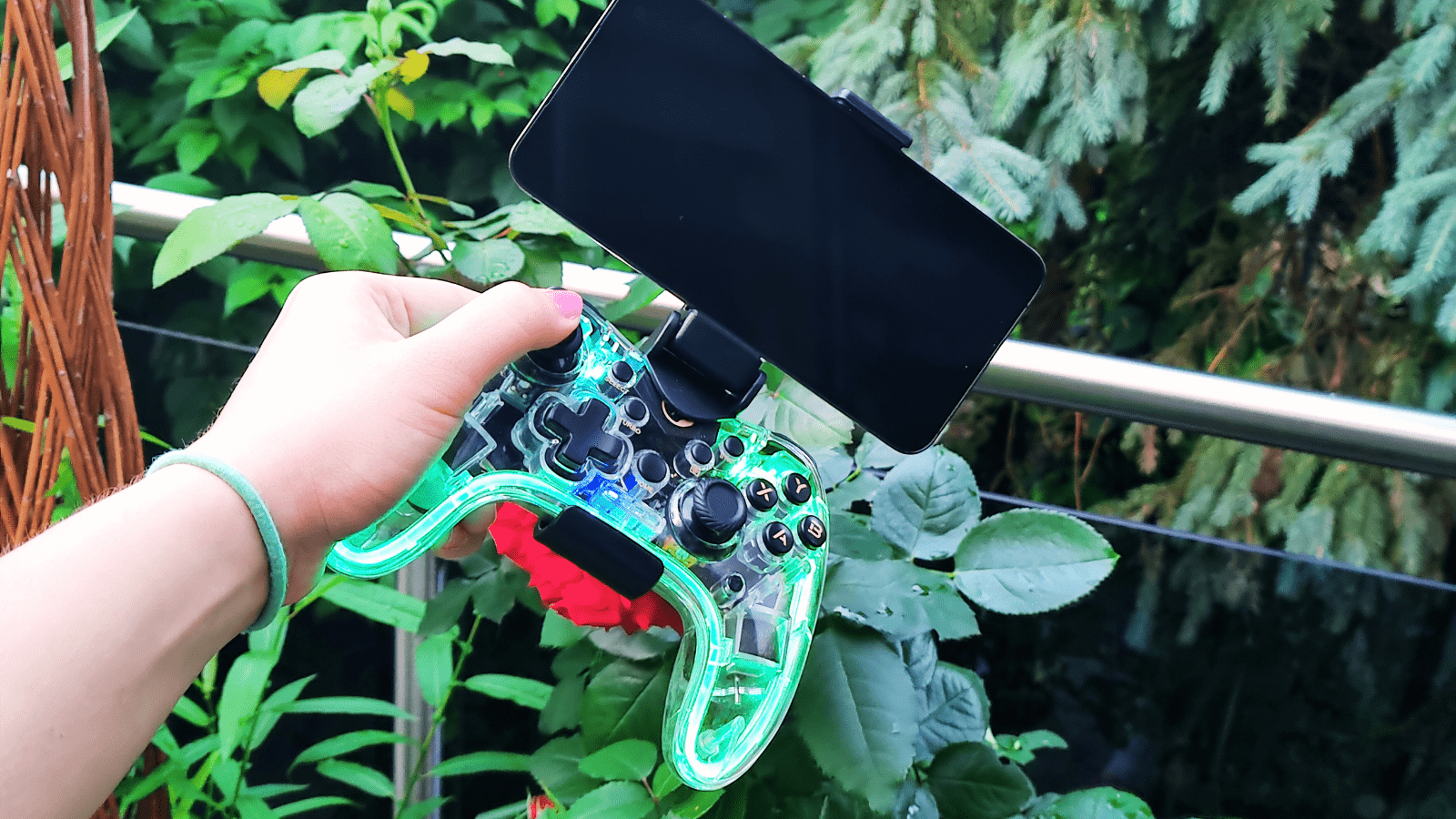 Scorpion GT-88 – recenzja kontrolera. Gorączka sobotniej nocy