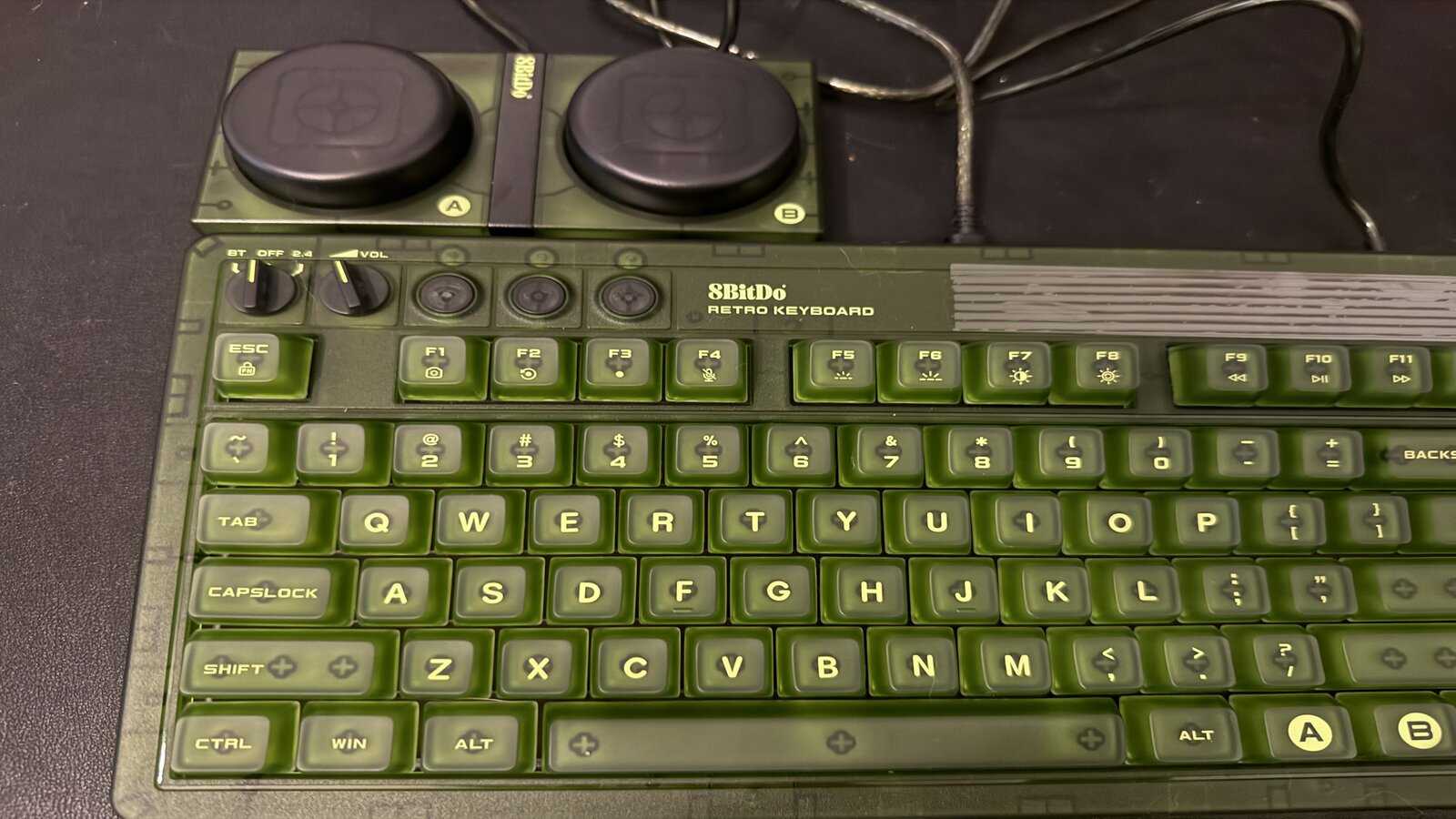 8BitDo Retro 87 Mechanical Keyboard – Xbox Edition – recenzja klawiatury