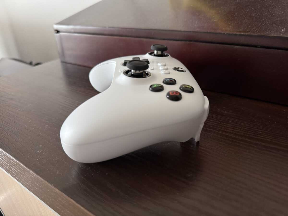 Pad, że mucha nie siada. Recenzja 8BITDO Ultimate 3-Mode